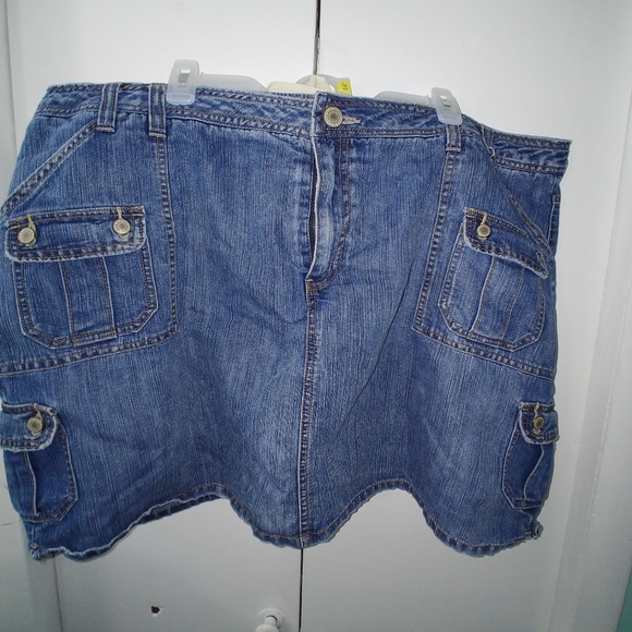 Faded Glory Pants - Jean skort size 24